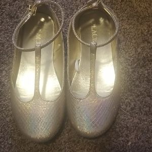 Size 13 girls Children's Place shoes